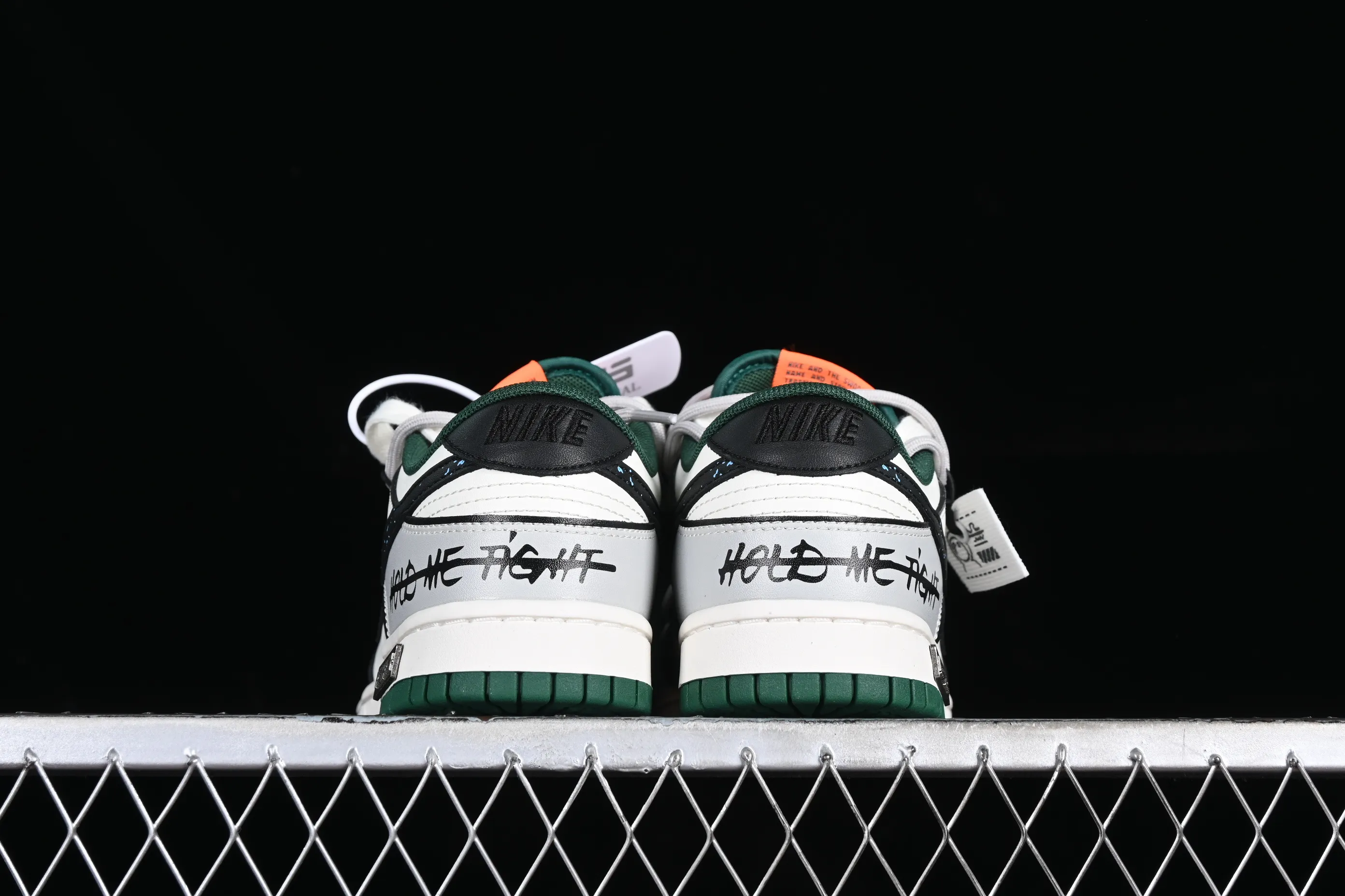 All Categories Nk SB Dunk Series Nk SB Dunk Low Low-top sneakers CS version Nk Dunk Low "Miami Hurricanes" Space Exploration Star Trek Customized version of deconstructed straps retro distressed low-top sneakers DD1391-300